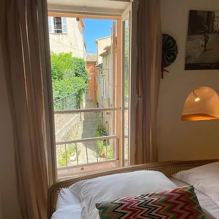 펜션 Maison De Village 3 Avec Petite Terrasse 라마튜엘
